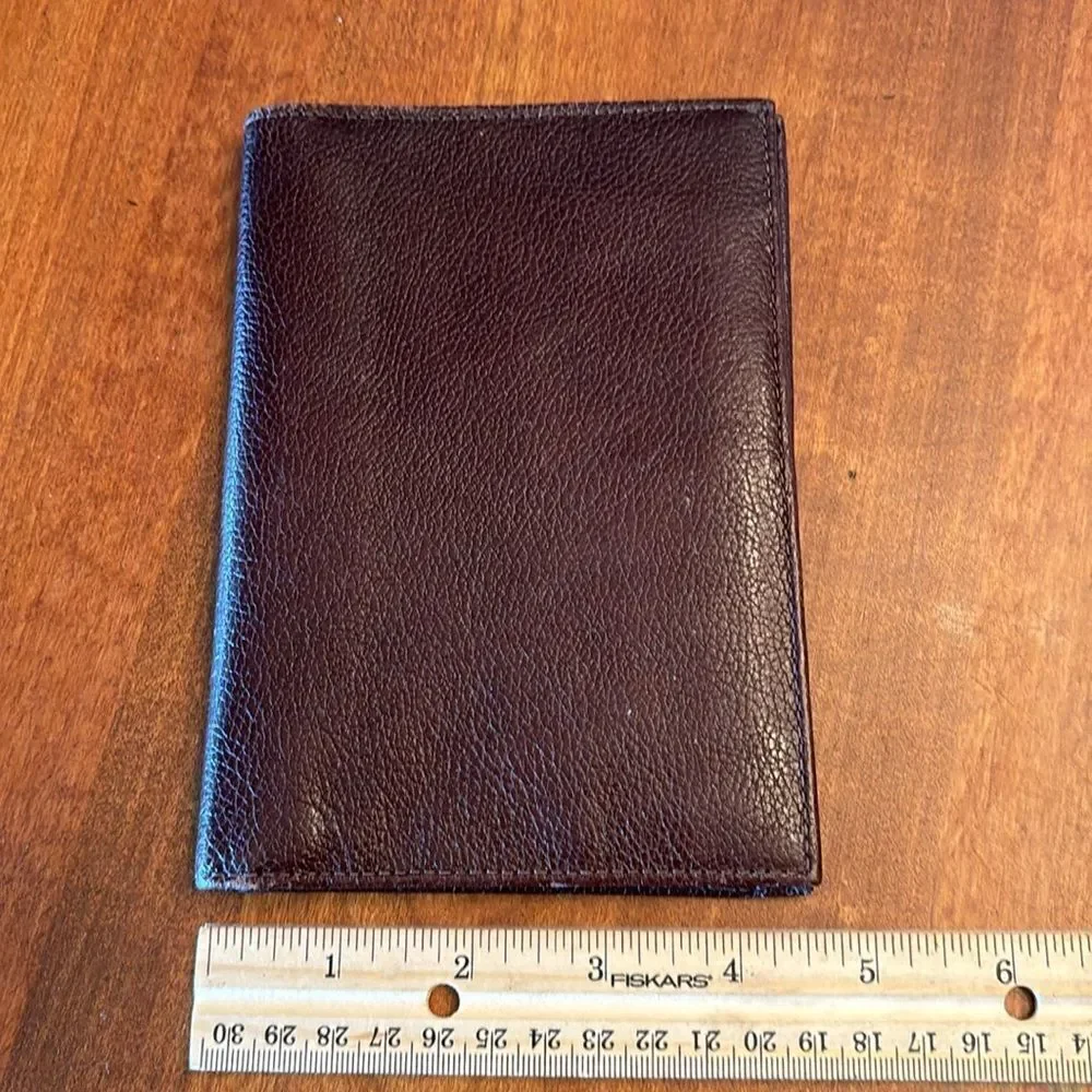 Mens Pebble Leather Wallet / Passport Lapel Case